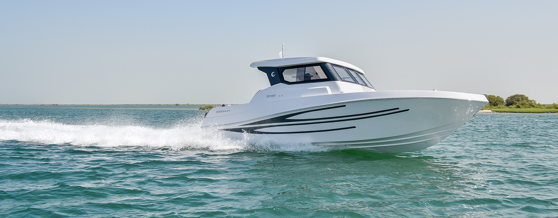 Silvercraft 31 HT Best Family Fishing Boat Family Cruiser Boats for